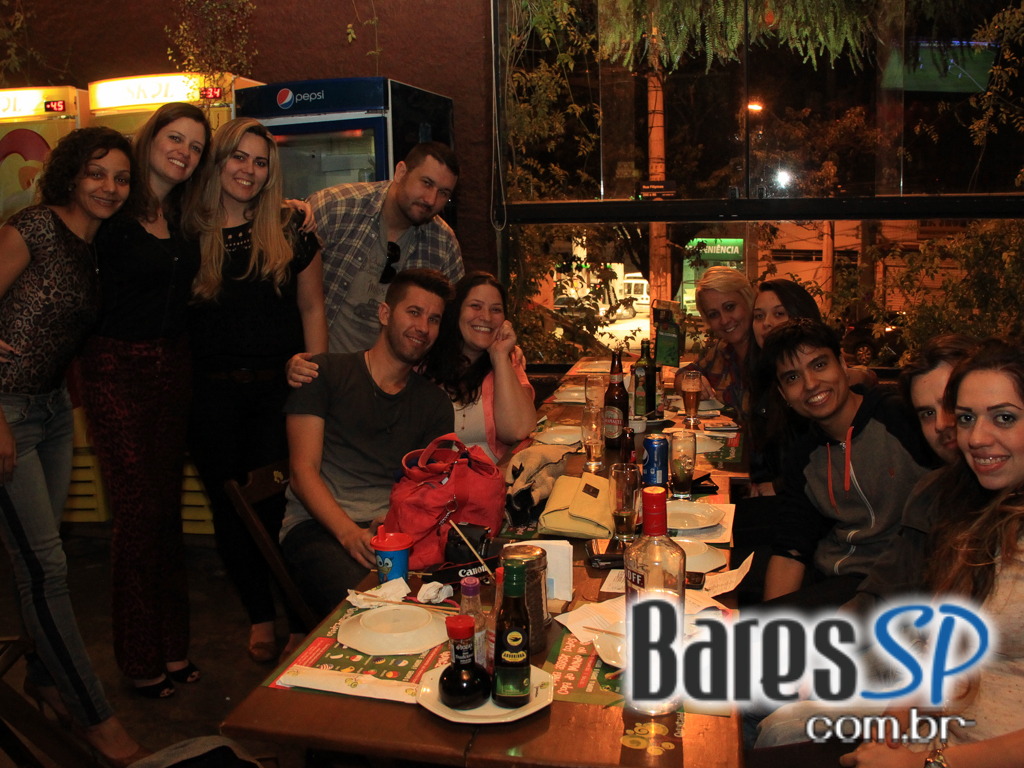 Quintal do Espeto Lapa recebeu o projeto Samba de Raíz com o grupo Samba do Babé no sábado Quintal do Espeto Lapa recebeu o projeto Samba de Raíz com o grupo Samba do Babé no sábado