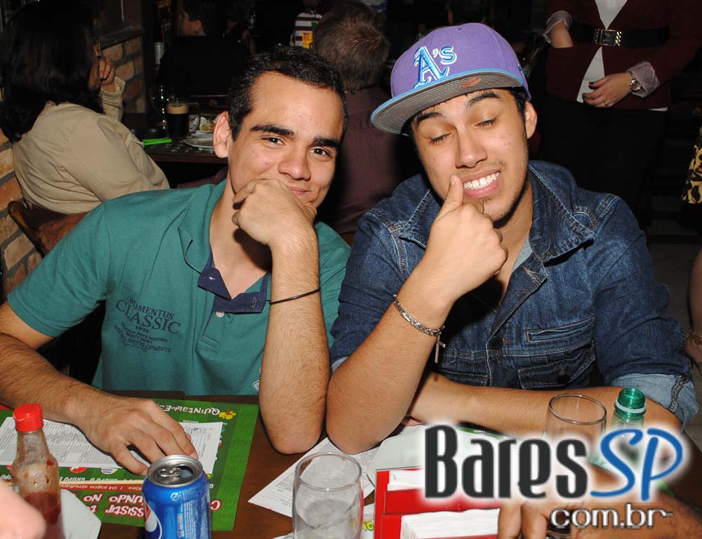 Quintal do Espeto Lapa recebeu o projeto Samba de Raíz com o grupo Samba do Babé no sábado Quintal do Espeto Lapa recebeu o projeto Samba de Raíz com o grupo Samba do Babé no sábado