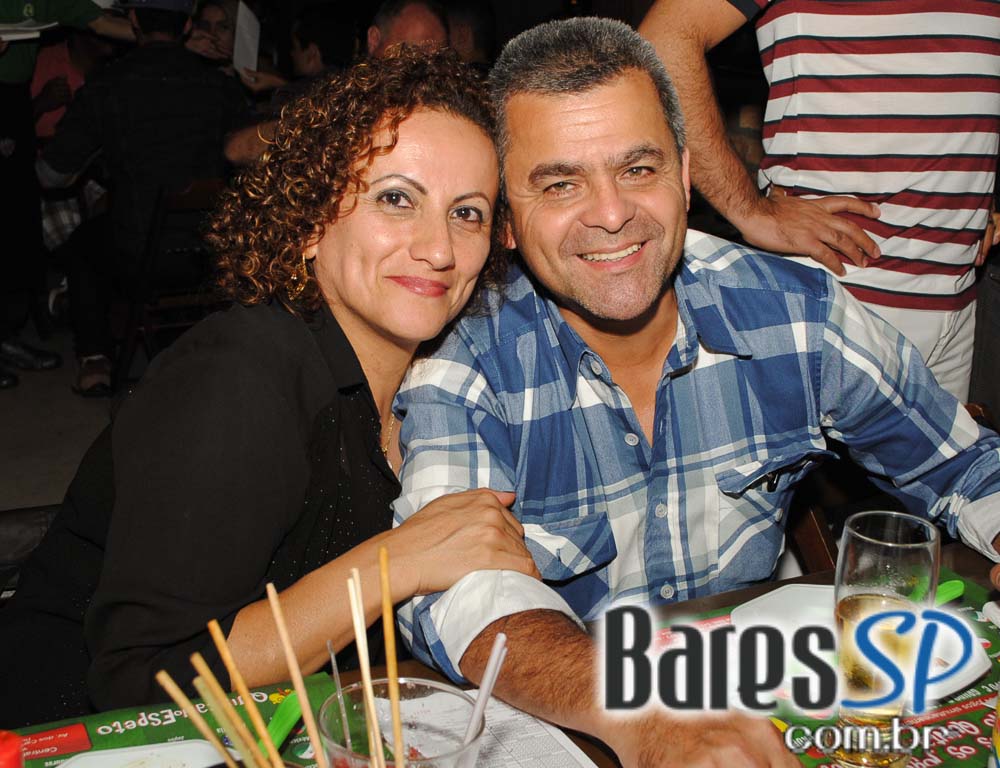 Quintal do Espeto Lapa recebeu o projeto Samba de Raíz com o grupo Samba do Babé no sábado Quintal do Espeto Lapa recebeu o projeto Samba de Raíz com o grupo Samba do Babé no sábado