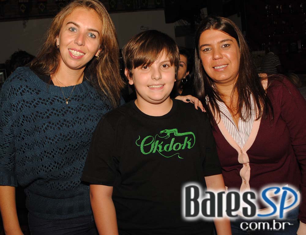 Quintal do Espeto Lapa recebeu o projeto Samba de Raíz com o grupo Samba do Babé no sábado Quintal do Espeto Lapa recebeu o projeto Samba de Raíz com o grupo Samba do Babé no sábado