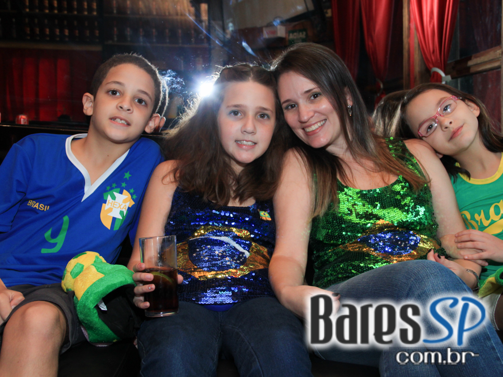 The K Pub com programação especial para o jogo do Brasil na Copa The K Pub com programação especial para o jogo do Brasil na Copa