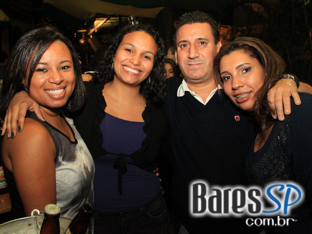 Quintal do Espeto recebeu no Domingo Sertanejo com Lucyana e Geovany Reis e Fabricio Quintal do Espeto recebeu no Domingo Sertanejo com Lucyana e Geovany Reis e Fabricio