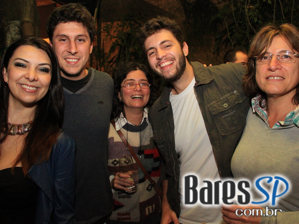 Quintal do Espeto recebeu no Domingo Sertanejo com Lucyana e Geovany Reis e Fabricio Quintal do Espeto recebeu no Domingo Sertanejo com Lucyana e Geovany Reis e Fabricio