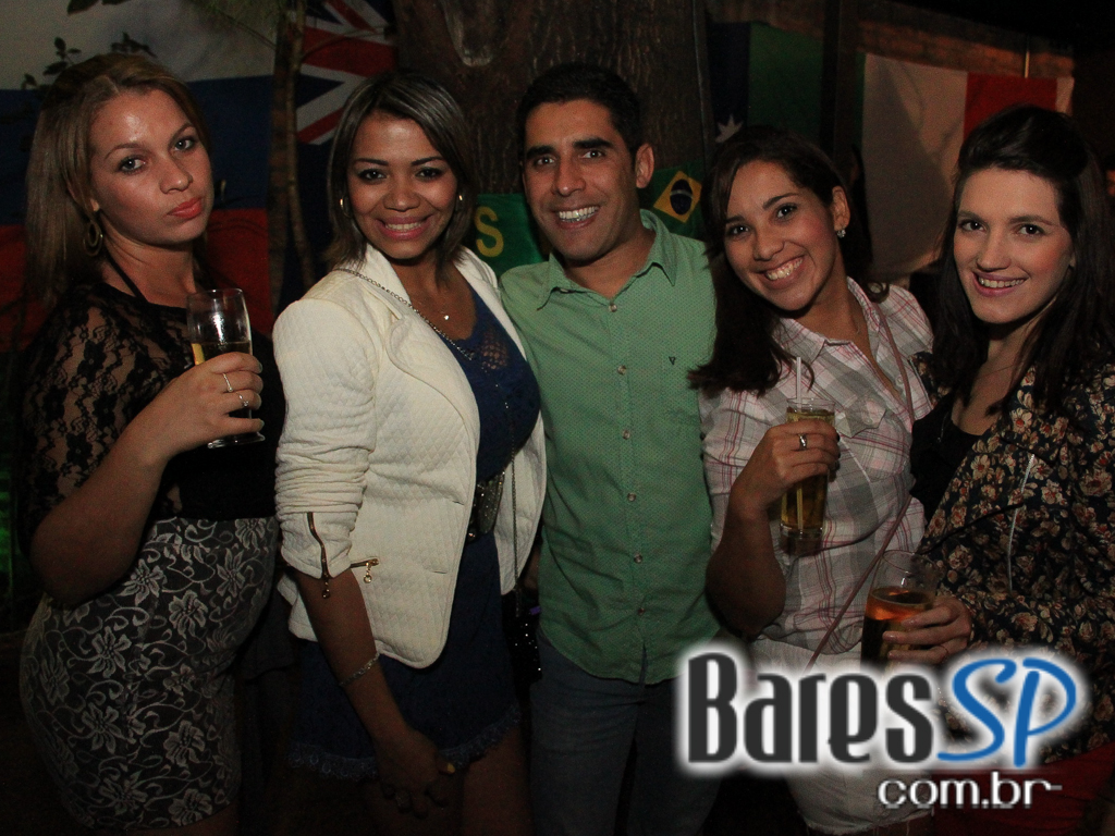 Quintal do Espeto recebeu no Domingo Sertanejo com Lucyana e Geovany Reis e Fabricio Quintal do Espeto recebeu no Domingo Sertanejo com Lucyana e Geovany Reis e Fabricio