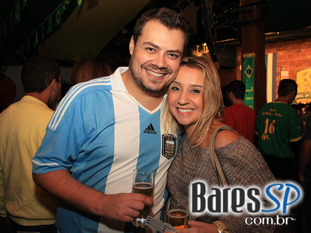 Quintal do Espeto recebeu no Domingo Sertanejo com Lucyana e Geovany Reis e Fabricio Quintal do Espeto recebeu no Domingo Sertanejo com Lucyana e Geovany Reis e Fabricio