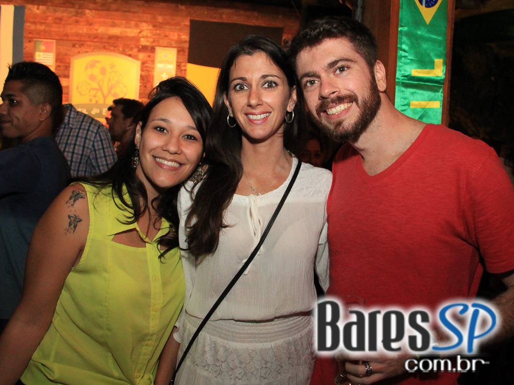 Quintal do Espeto recebeu no Domingo Sertanejo com Lucyana e Geovany Reis e Fabricio Quintal do Espeto recebeu no Domingo Sertanejo com Lucyana e Geovany Reis e Fabricio