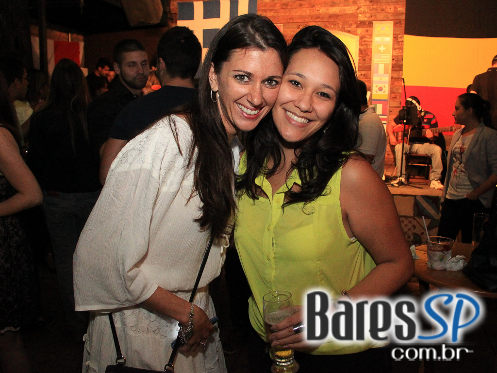 Quintal do Espeto recebeu no Domingo Sertanejo com Lucyana e Geovany Reis e Fabricio Quintal do Espeto recebeu no Domingo Sertanejo com Lucyana e Geovany Reis e Fabricio