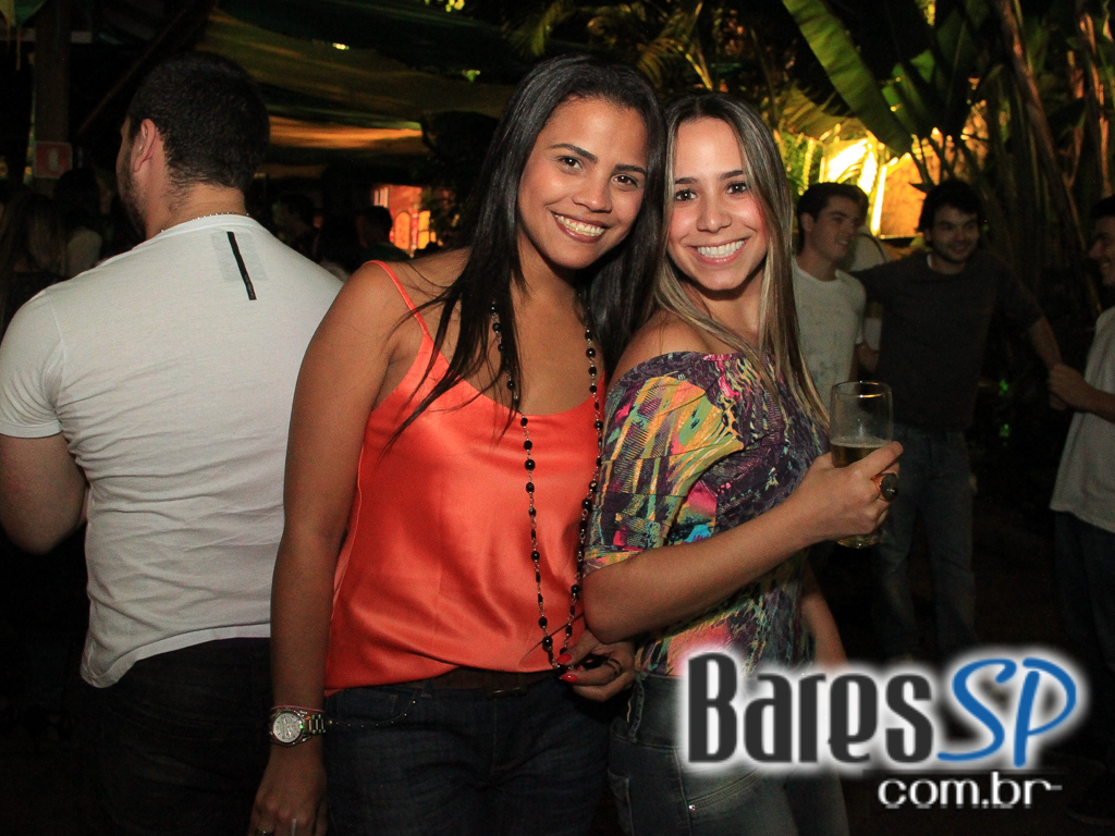 Quintal do Espeto recebeu no Domingo Sertanejo com Lucyana e Geovany Reis e Fabricio Quintal do Espeto recebeu no Domingo Sertanejo com Lucyana e Geovany Reis e Fabricio