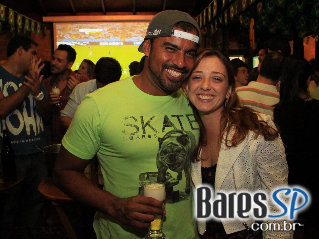 Quintal do Espeto recebeu no Domingo Sertanejo com Lucyana e Geovany Reis e Fabricio Quintal do Espeto recebeu no Domingo Sertanejo com Lucyana e Geovany Reis e Fabricio