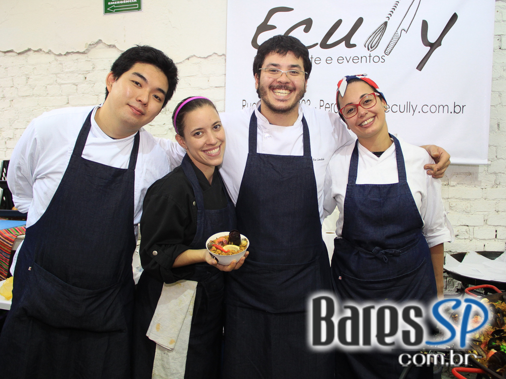 Aconteceu no domingo a Feira Gastronômica Panela na Rua na Praça Benedito Calixto Aconteceu no domingo a Feira Gastronômica Panela na Rua na Praça Benedito Calixto