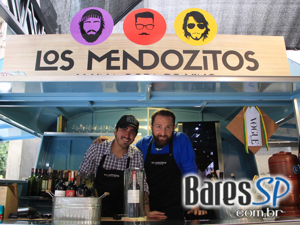 Aconteceu no domingo a Feira Gastronômica Panela na Rua na Praça Benedito Calixto Aconteceu no domingo a Feira Gastronômica Panela na Rua na Praça Benedito Calixto