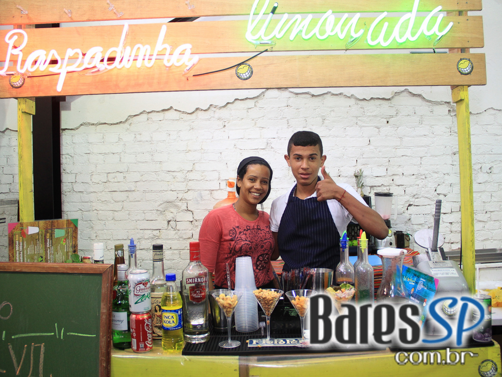 Aconteceu no domingo a Feira Gastronômica Panela na Rua na Praça Benedito Calixto Aconteceu no domingo a Feira Gastronômica Panela na Rua na Praça Benedito Calixto