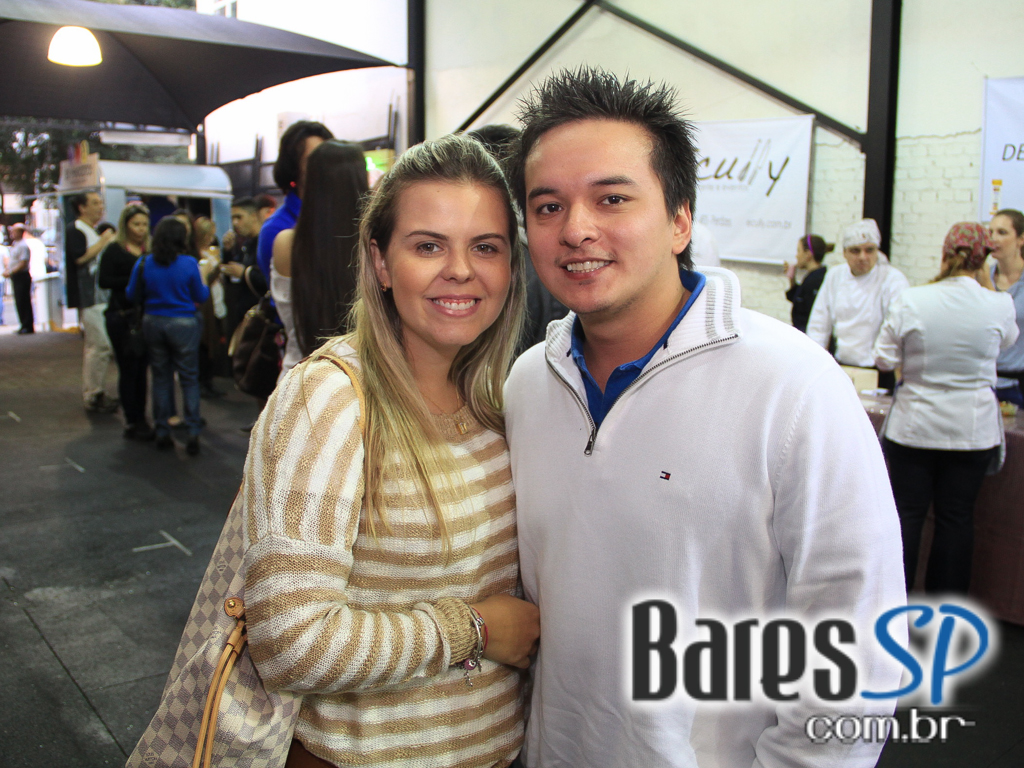 Aconteceu no domingo a Feira Gastronômica Panela na Rua na Praça Benedito Calixto Aconteceu no domingo a Feira Gastronômica Panela na Rua na Praça Benedito Calixto