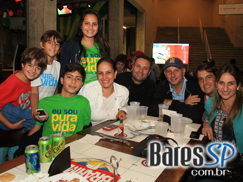 Bar O Torcedor criou pacotes especiais para os jogos do da Copa do Mundo Bar O Torcedor criou pacotes especiais para os jogos do da Copa do Mundo