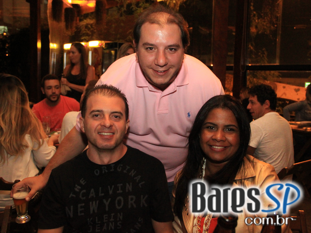 Quintal do Espeto da Lapa ofereceu MPB que animou o público Quintal do Espeto da Lapa ofereceu MPB que animou o público