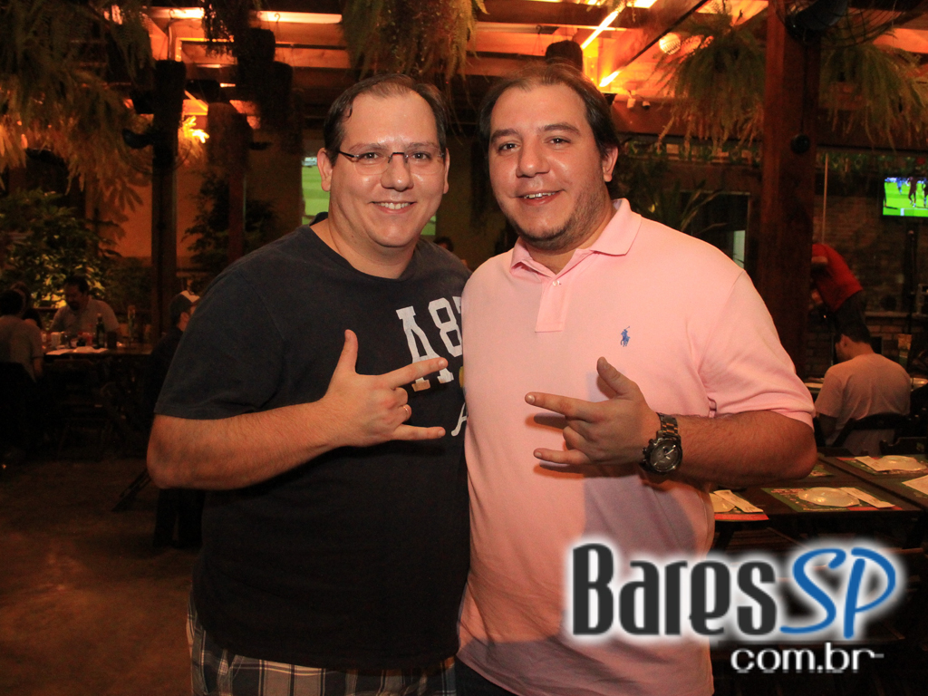 Quintal do Espeto da Lapa ofereceu MPB que animou o público Quintal do Espeto da Lapa ofereceu MPB que animou o público