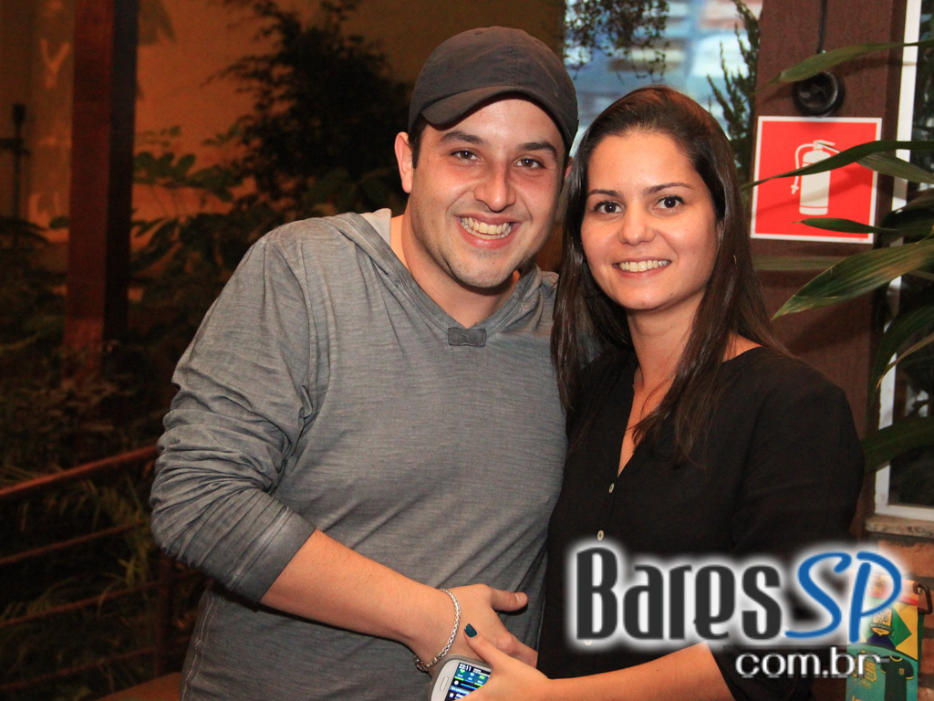 Quintal do Espeto da Lapa ofereceu MPB que animou o público Quintal do Espeto da Lapa ofereceu MPB que animou o público