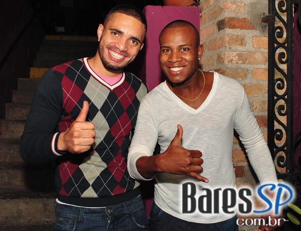 Bar Camará embalou a noite de sexta ao som de Marcelo Santana Bar Camará embalou a noite de sexta ao som de Marcelo Santana