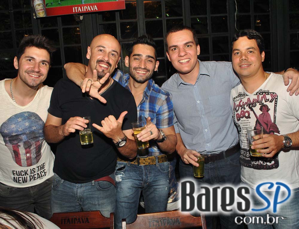 Bar Camará embalou a noite de sexta ao som de Marcelo Santana Bar Camará embalou a noite de sexta ao som de Marcelo Santana