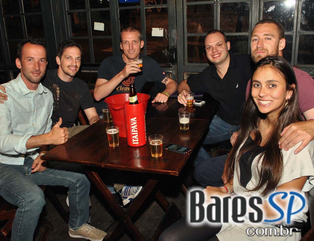 Bar Camará embalou a noite de sexta ao som de Marcelo Santana Bar Camará embalou a noite de sexta ao som de Marcelo Santana