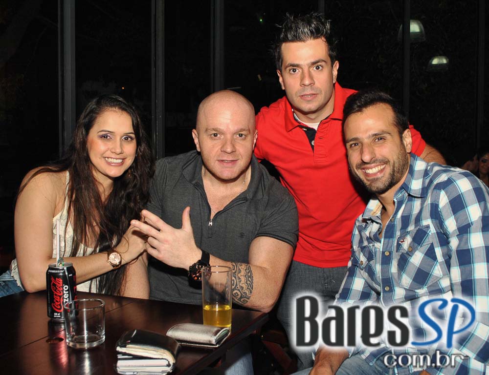 Bar Camará embalou a noite de sexta ao som de Marcelo Santana Bar Camará embalou a noite de sexta ao som de Marcelo Santana