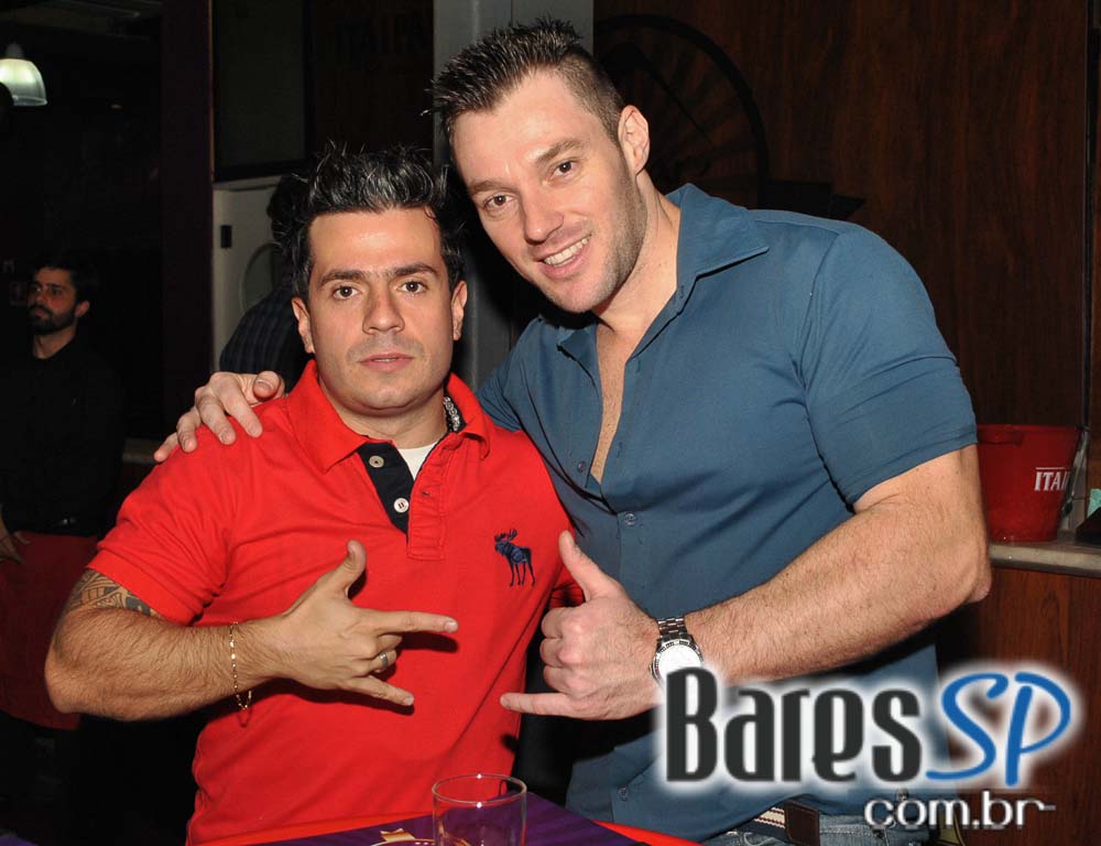 Bar Camará embalou a noite de sexta ao som de Marcelo Santana Bar Camará embalou a noite de sexta ao som de Marcelo Santana