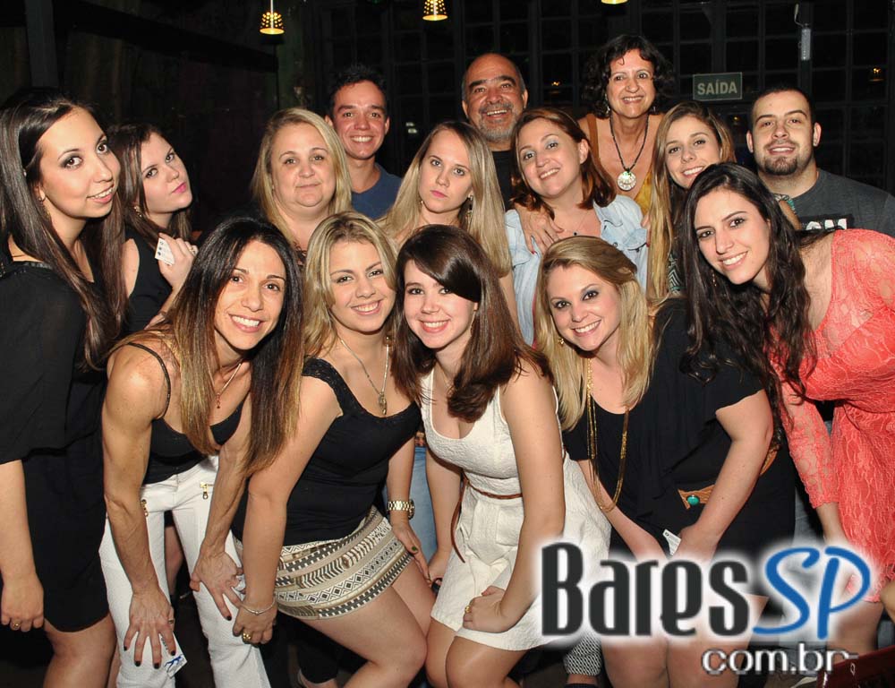 Bar Camará embalou a noite de sexta ao som de Marcelo Santana Bar Camará embalou a noite de sexta ao som de Marcelo Santana