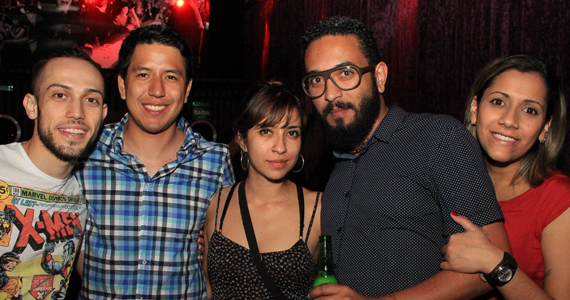 Clássicos da música eletrônica sábado com line-up exclusivo de DJs no Mono Club