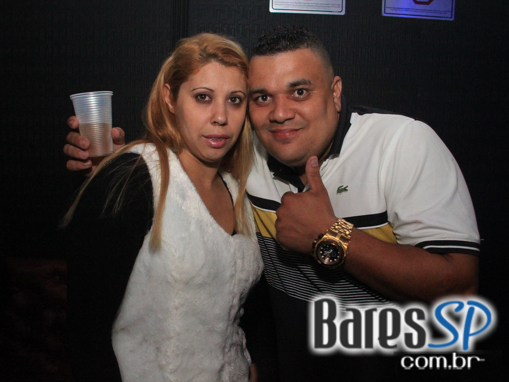 Clássicos da música eletrônica sábado com line-up exclusivo de DJs no Mono Club Clássicos da música eletrônica sábado com line-up exclusivo de DJs no Mono Club