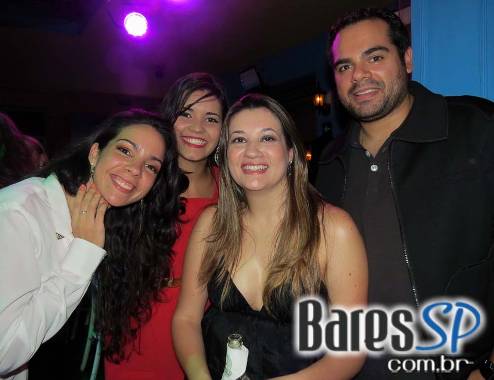 Pedro La Colina & Sexteto Cañaveral se apresentaram na quarta no Rey Castro Pedro La Colina & Sexteto Cañaveral se apresentaram na quarta no Rey Castro