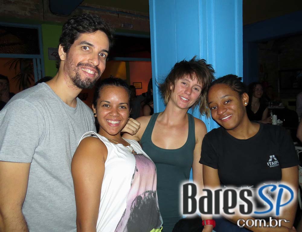 Pedro La Colina & Sexteto Cañaveral se apresentaram na quarta no Rey Castro Pedro La Colina & Sexteto Cañaveral se apresentaram na quarta no Rey Castro