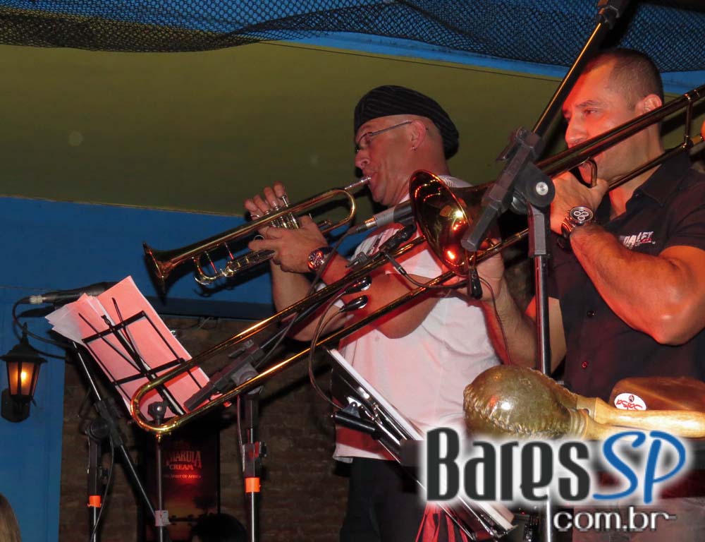 Pedro La Colina & Sexteto Cañaveral se apresentaram na quarta no Rey Castro Pedro La Colina & Sexteto Cañaveral se apresentaram na quarta no Rey Castro