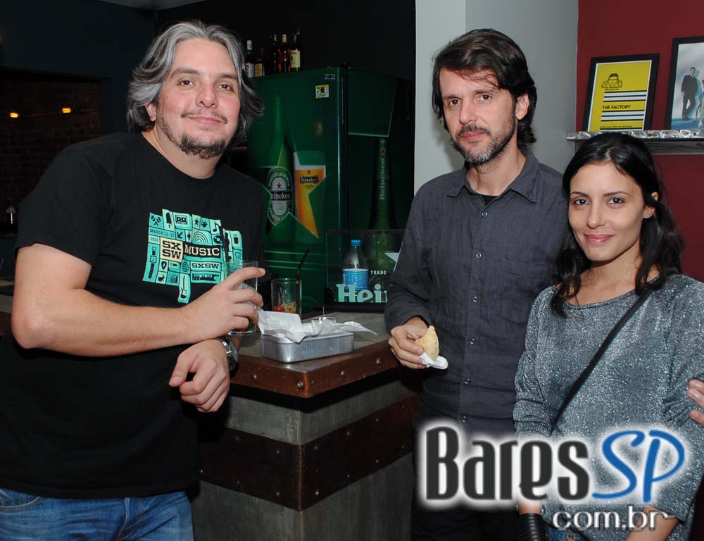 Coquetel de Inauguração do Razzmatazz Bar no bairro da Vila Madalena Coquetel de Inauguração do Razzmatazz Bar no bairro da Vila Madalena