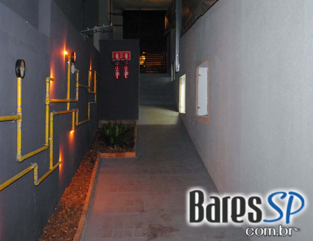 Coquetel de Inauguração do Razzmatazz Bar no bairro da Vila Madalena Coquetel de Inauguração do Razzmatazz Bar no bairro da Vila Madalena