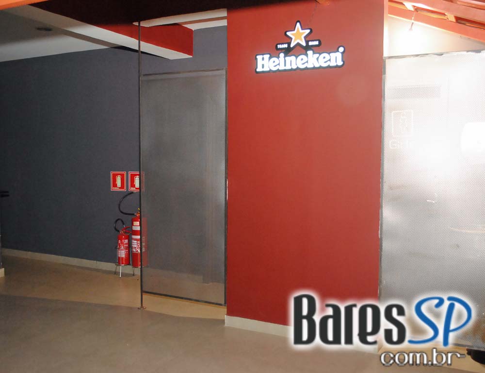 Coquetel de Inauguração do Razzmatazz Bar no bairro da Vila Madalena Coquetel de Inauguração do Razzmatazz Bar no bairro da Vila Madalena