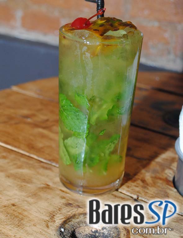 Coquetel de Inauguração do Razzmatazz Bar no bairro da Vila Madalena Coquetel de Inauguração do Razzmatazz Bar no bairro da Vila Madalena