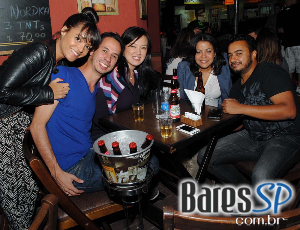 Happy hour com variedades no cardápio do Barxaréu Happy hour com variedades no cardápio do Barxaréu