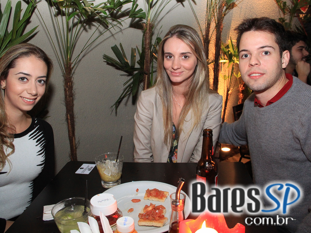 Inimigos da HP se apresentou no Blá Bar no domingo Inimigos da HP se apresentou no Blá Bar no domingo