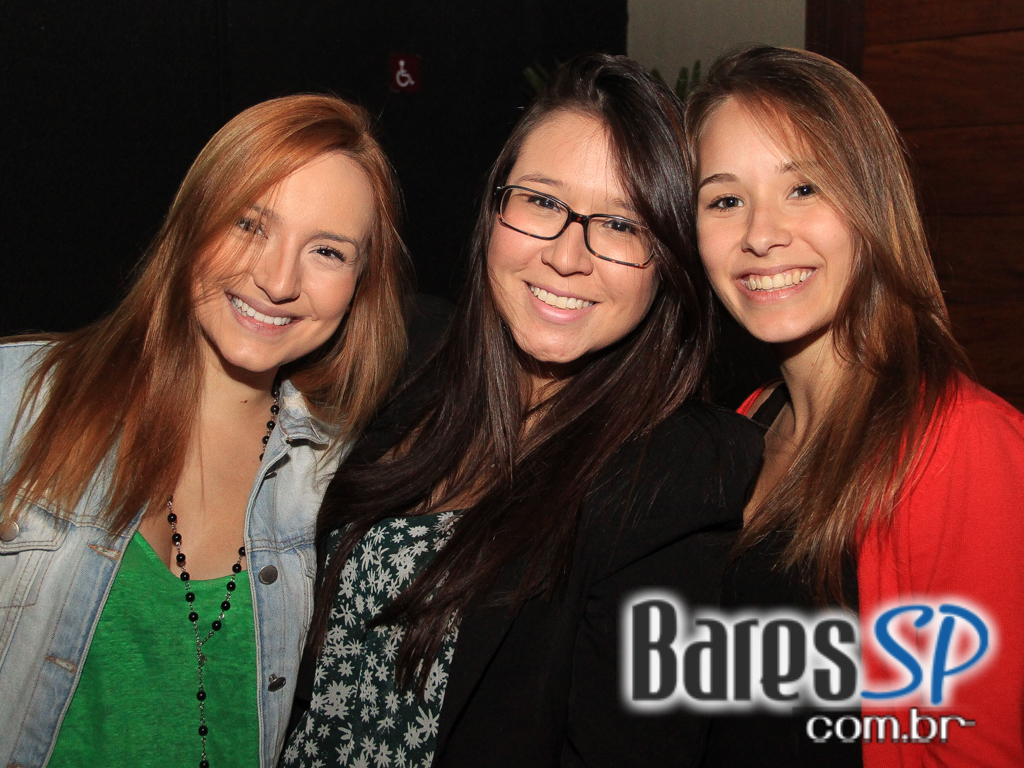 Inimigos da HP se apresentou no Blá Bar no domingo Inimigos da HP se apresentou no Blá Bar no domingo