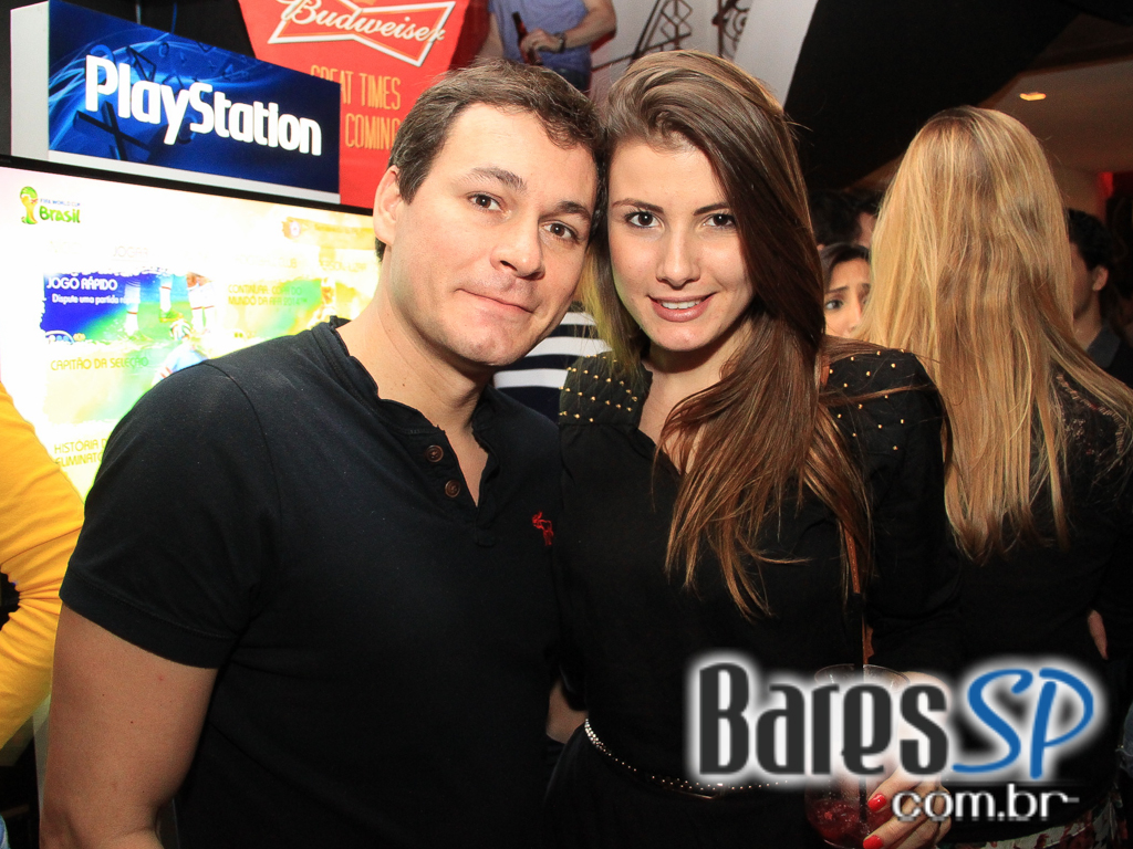 Inimigos da HP se apresentou no Blá Bar no domingo Inimigos da HP se apresentou no Blá Bar no domingo