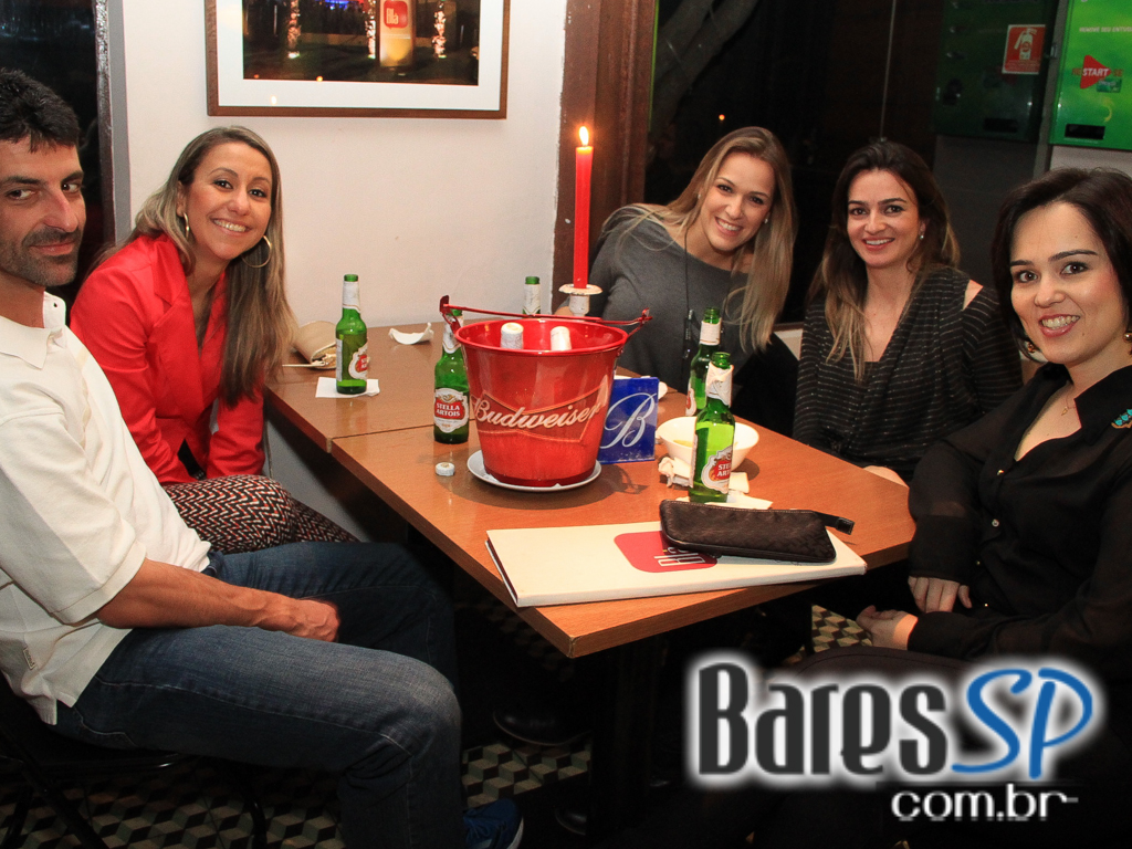 Inimigos da HP se apresentou no Blá Bar no domingo Inimigos da HP se apresentou no Blá Bar no domingo