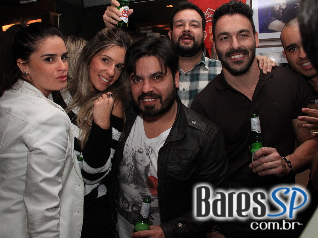 Inimigos da HP se apresentou no Blá Bar no domingo Inimigos da HP se apresentou no Blá Bar no domingo