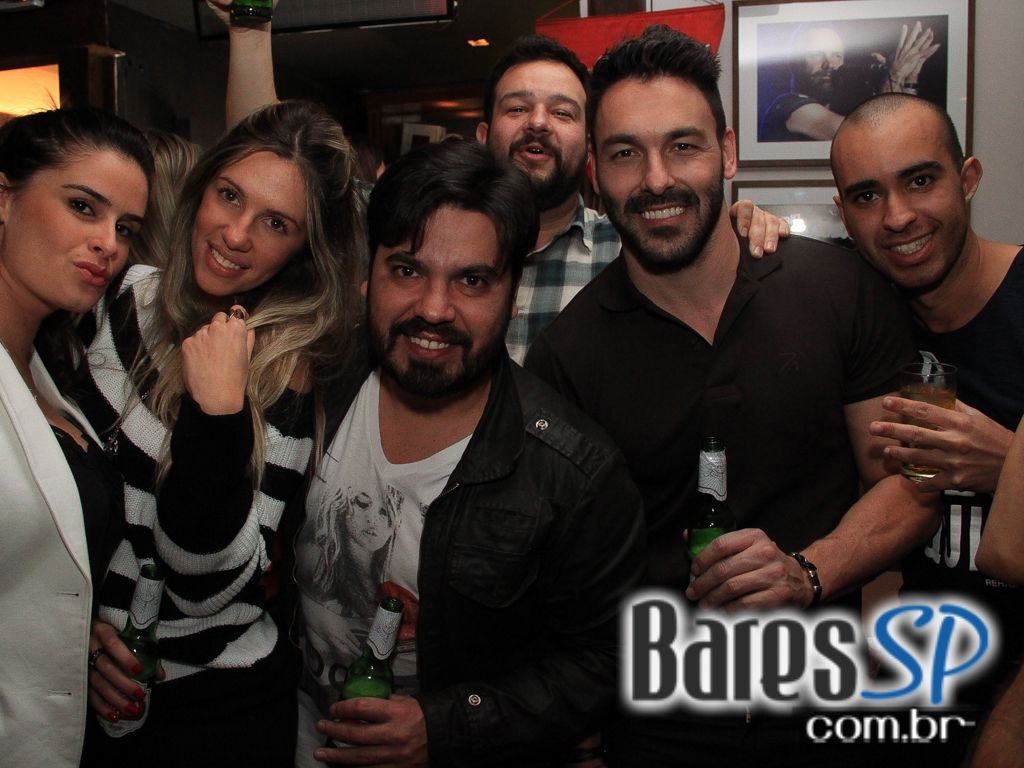 Inimigos da HP se apresentou no Blá Bar no domingo Inimigos da HP se apresentou no Blá Bar no domingo