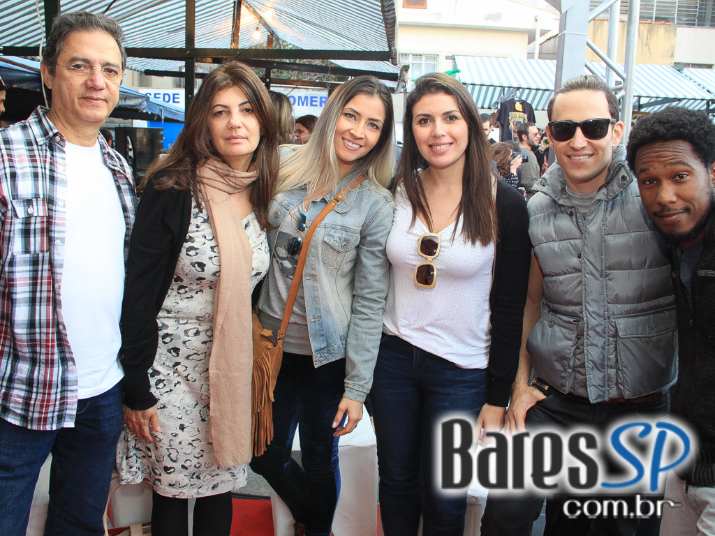 Feira O Mercado aconteceu no domingo com homenagem especial Feira O Mercado aconteceu no domingo com homenagem especial