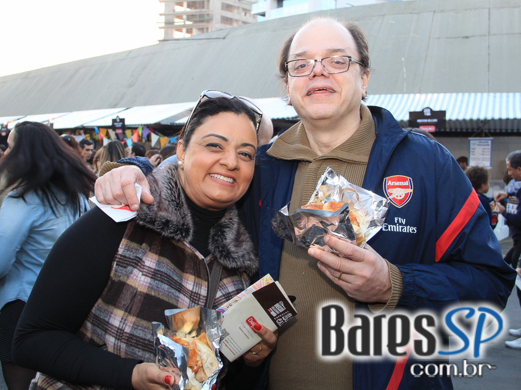 Feira O Mercado aconteceu no domingo com homenagem especial Feira O Mercado aconteceu no domingo com homenagem especial