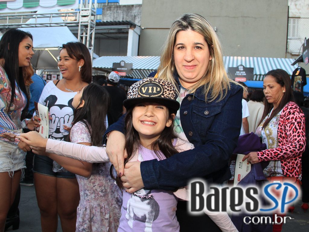 Feira O Mercado aconteceu no domingo com homenagem especial Feira O Mercado aconteceu no domingo com homenagem especial