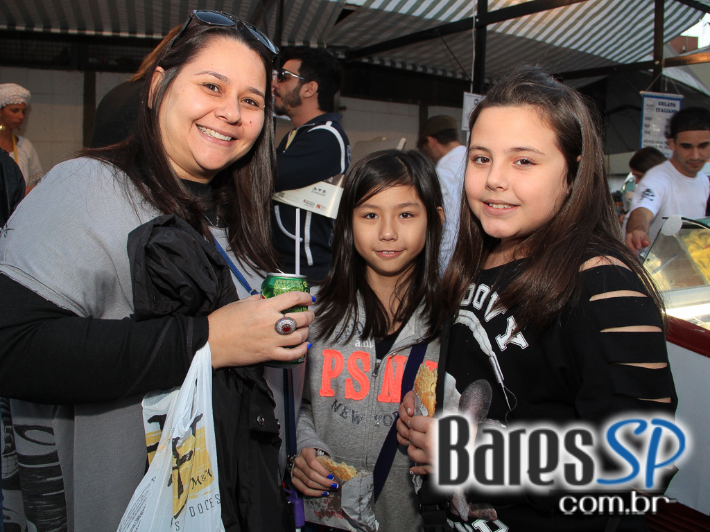 Feira O Mercado aconteceu no domingo com homenagem especial Feira O Mercado aconteceu no domingo com homenagem especial