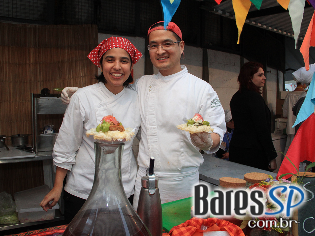 Feira O Mercado aconteceu no domingo com homenagem especial Feira O Mercado aconteceu no domingo com homenagem especial