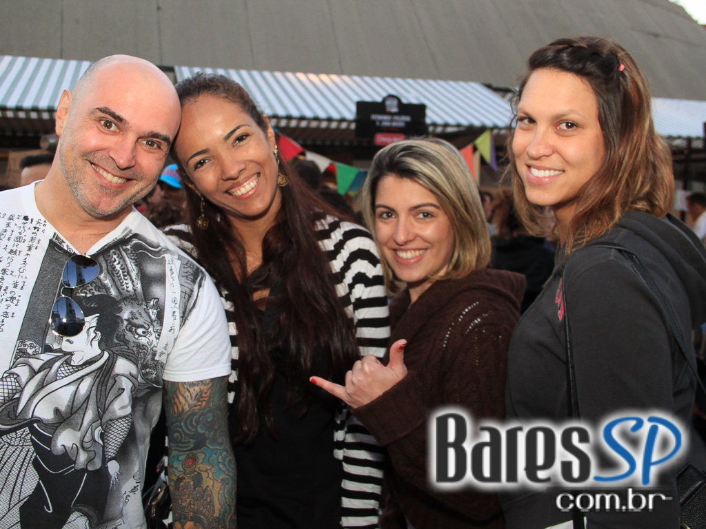 Feira O Mercado aconteceu no domingo com homenagem especial Feira O Mercado aconteceu no domingo com homenagem especial