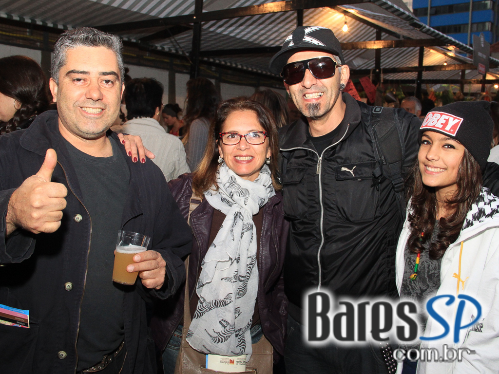 Feira O Mercado aconteceu no domingo com homenagem especial Feira O Mercado aconteceu no domingo com homenagem especial